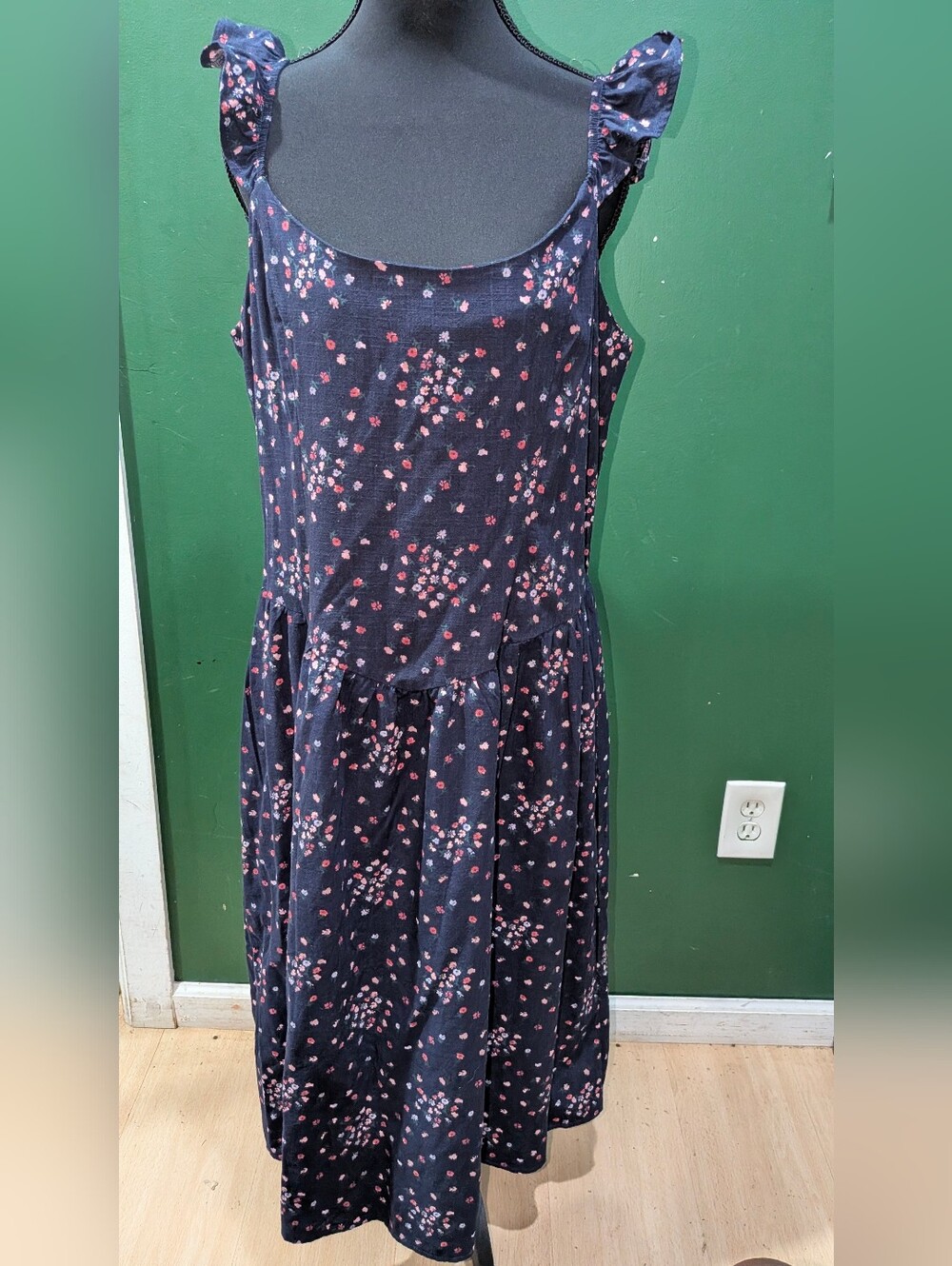 NWT Floral Scoop Neck Maxi Dress in Navy and Pink
